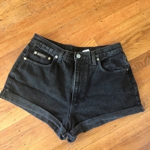 Vintage Calvin Klein Black High-waisted shorts